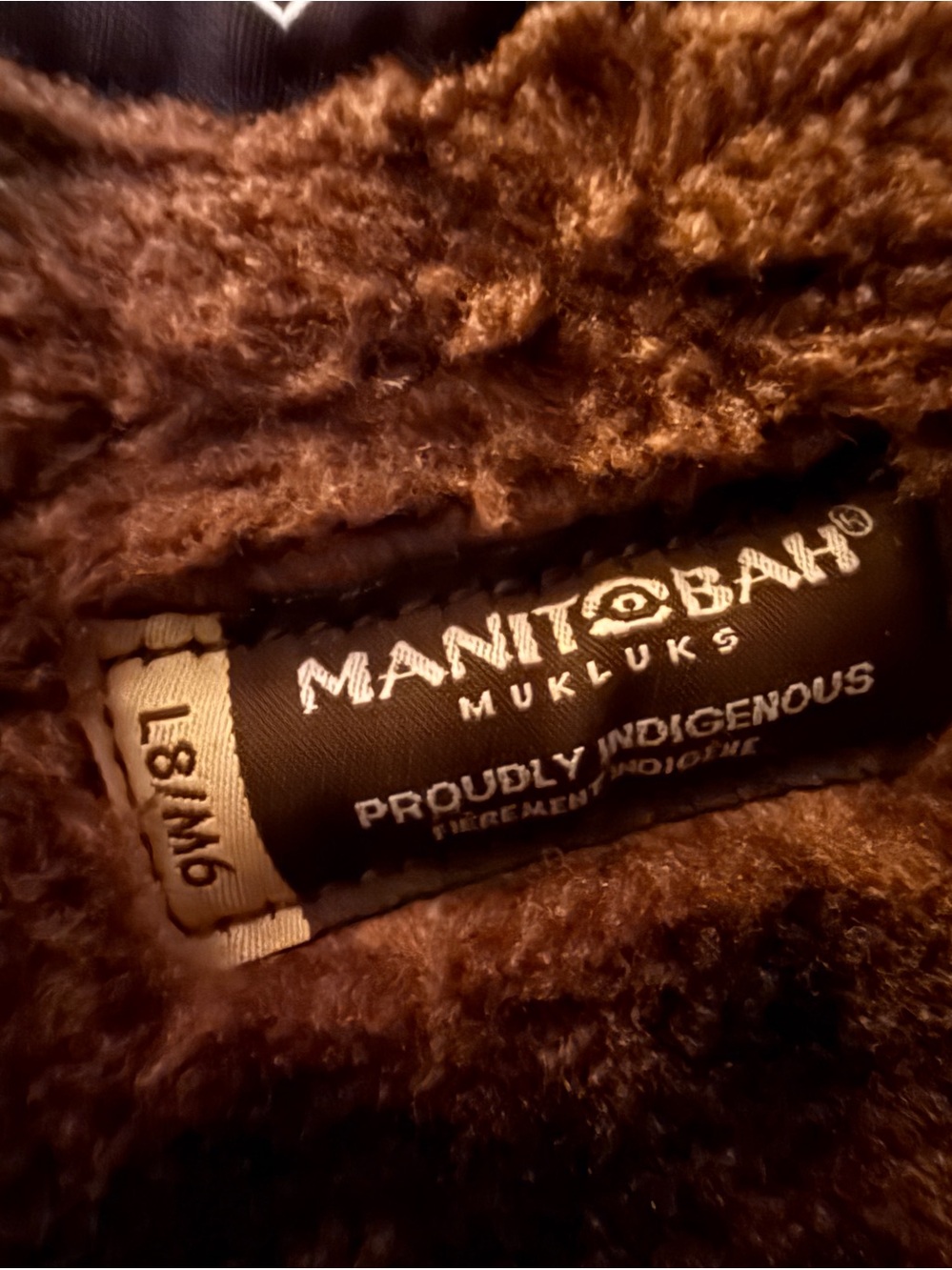 Manitobah Mukluks waterproof Tamarack boots, L8/M6 - Picture 5 of 8